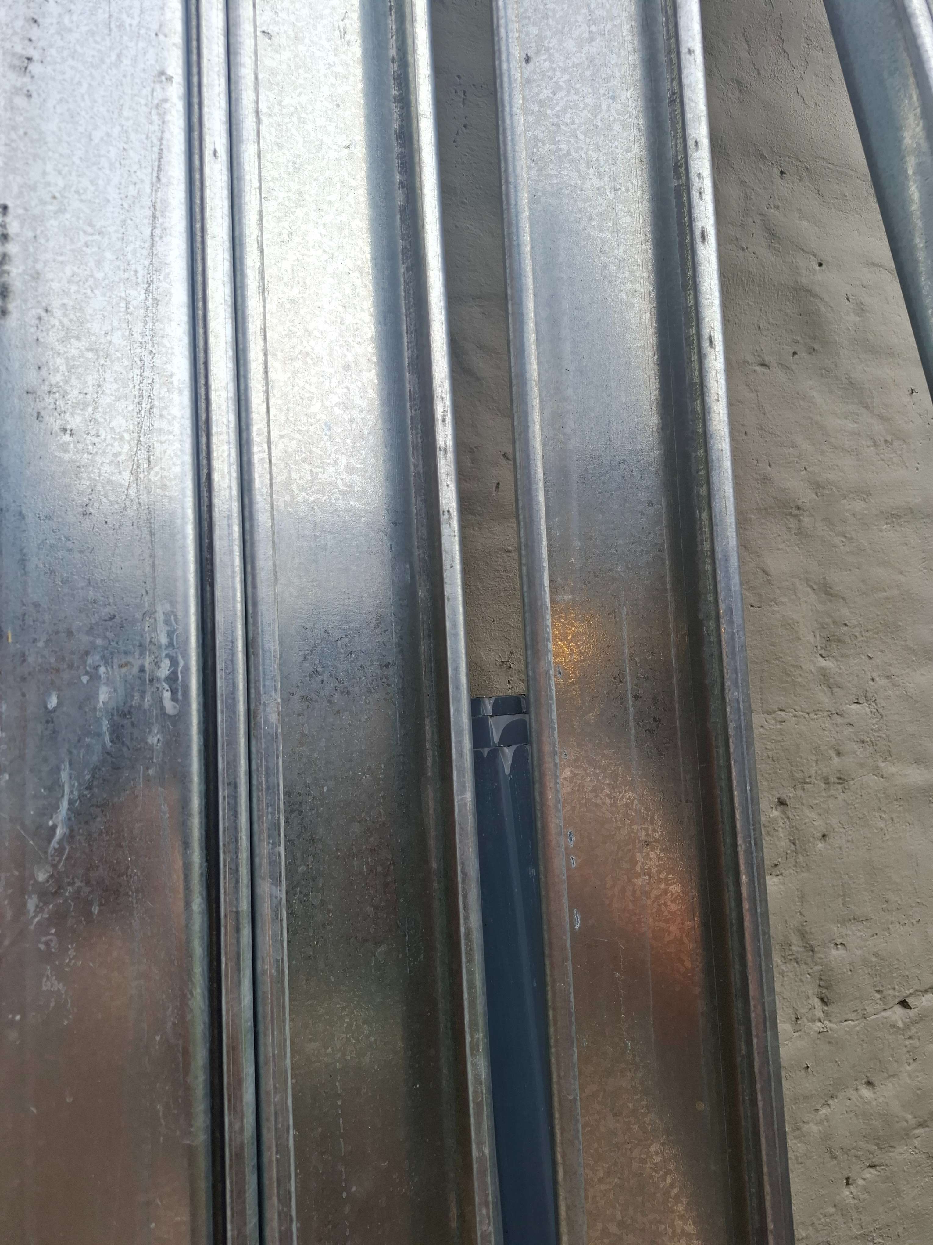 Perfil C galvanizado 2mm x 6 mts