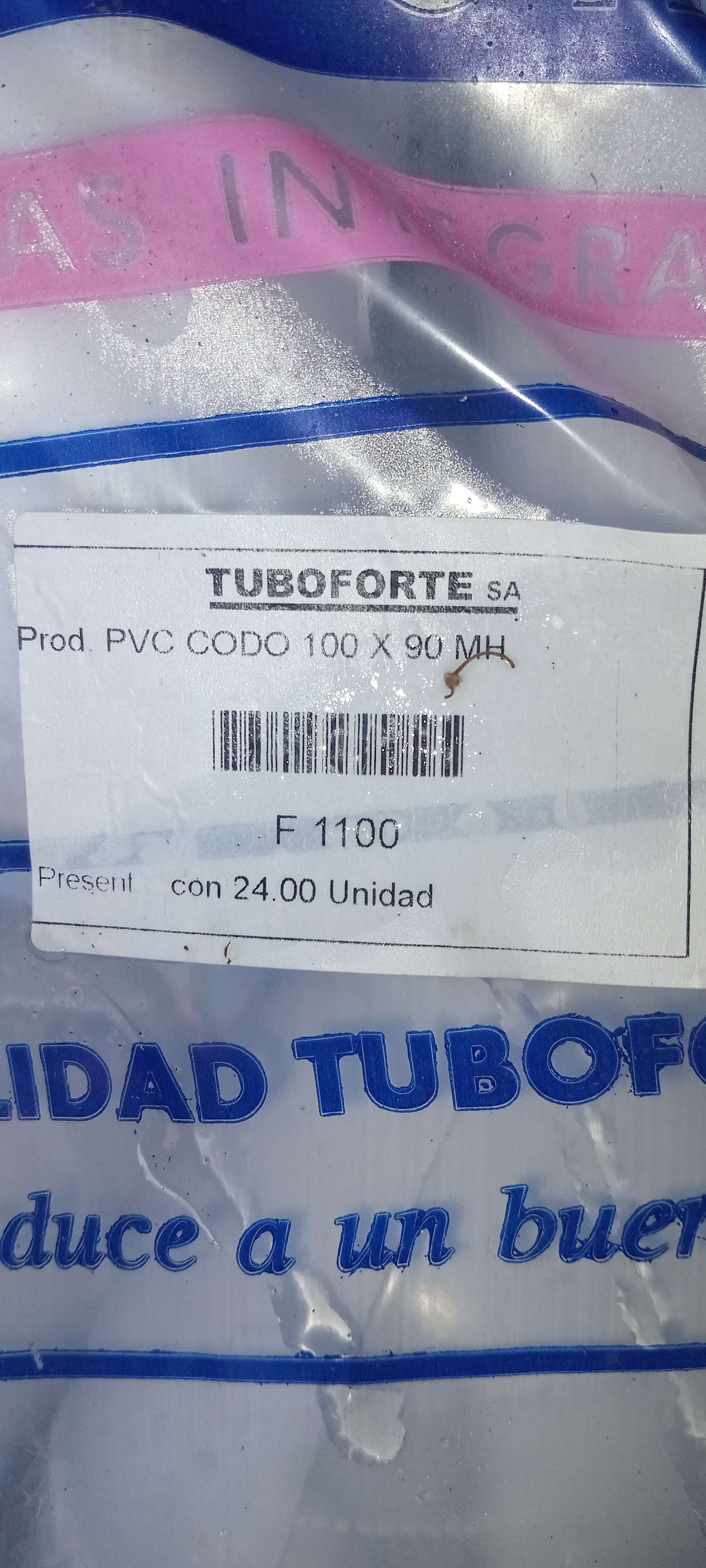 1 caja de curvas 60x40 (45 un.)  1 bolsa curva 100x90 y otra de 100x87  (24 un. cada una)