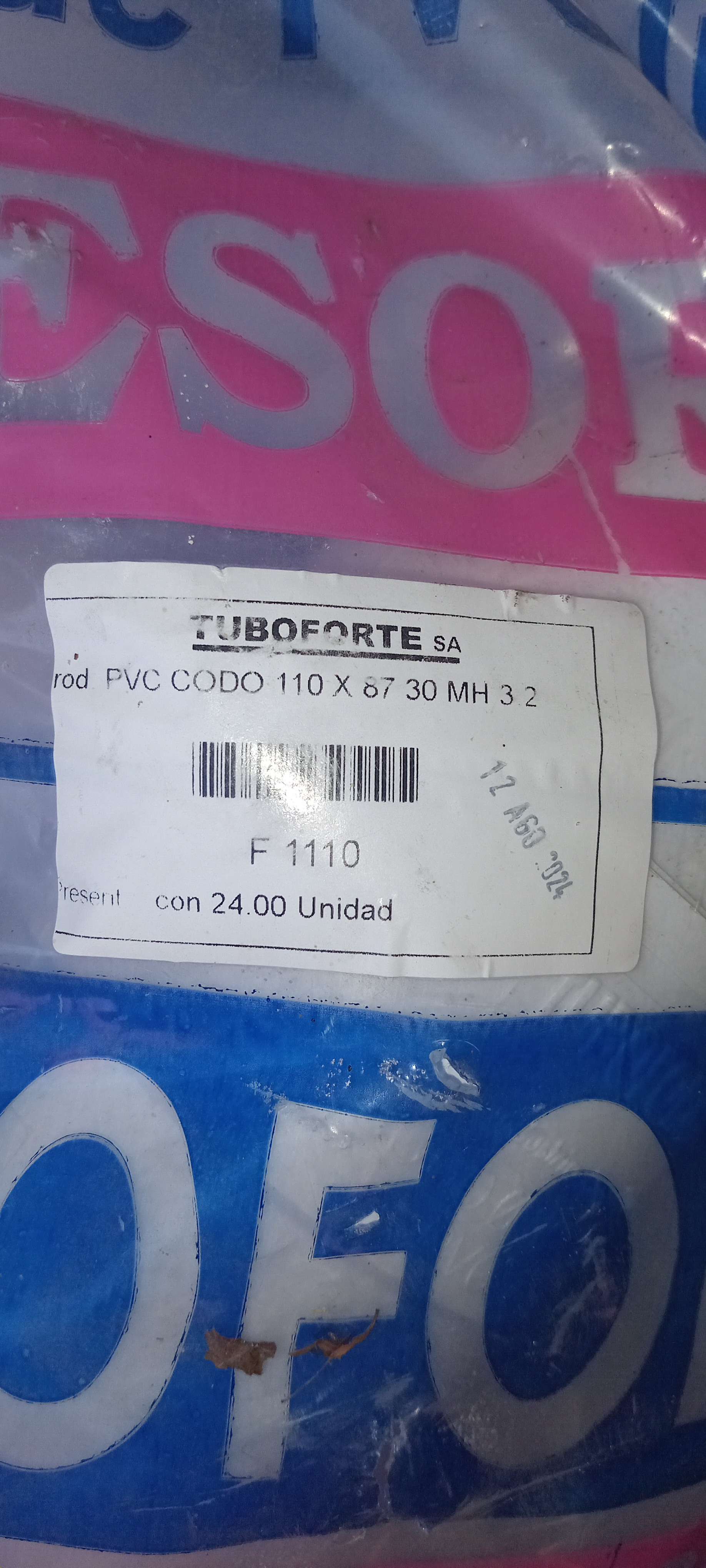 1 caja de curvas 60x40 (45 un.)  1 bolsa curva 100x90 y otra de 100x87  (24 un. cada una)