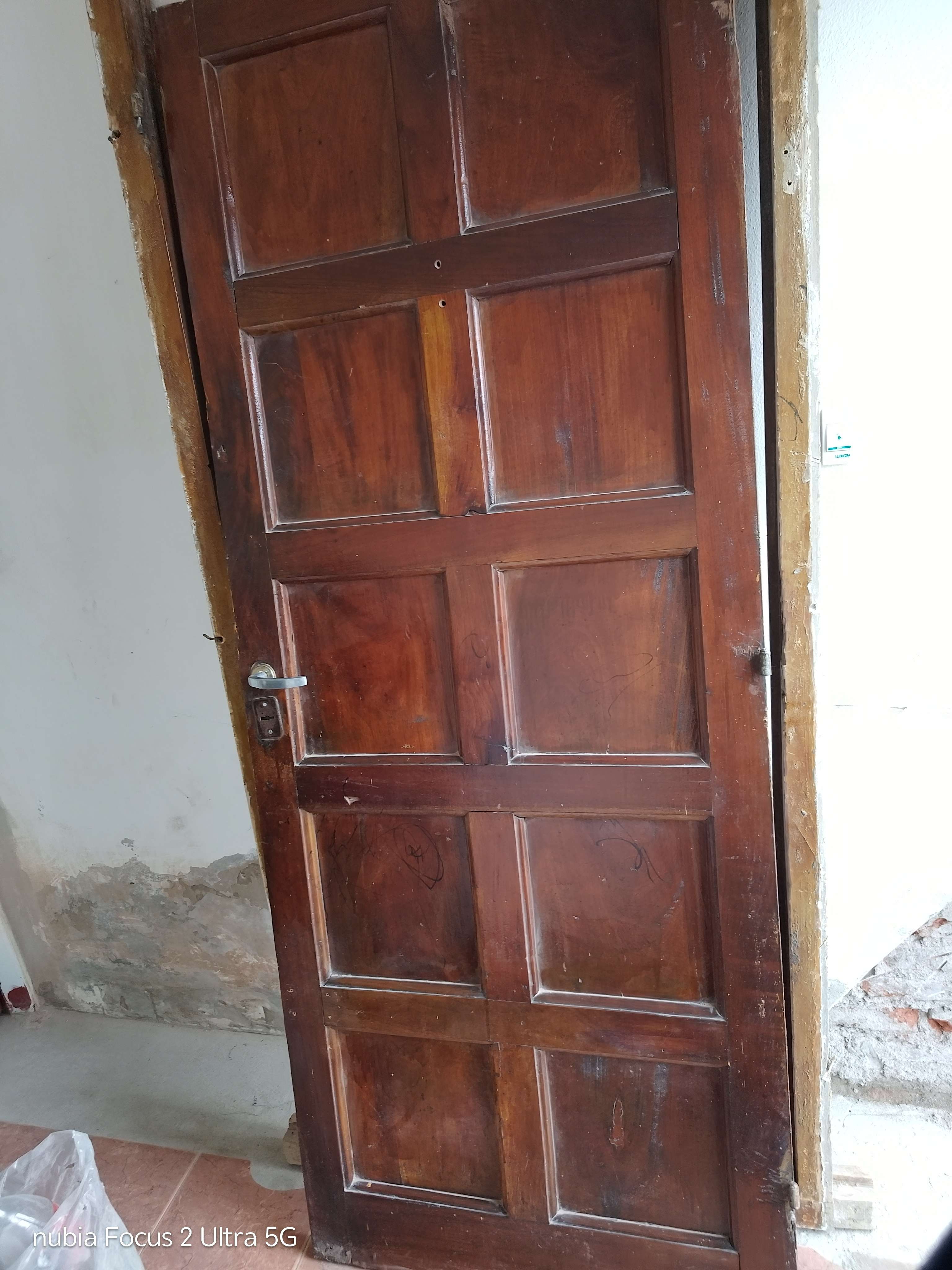 Puerta de madera 