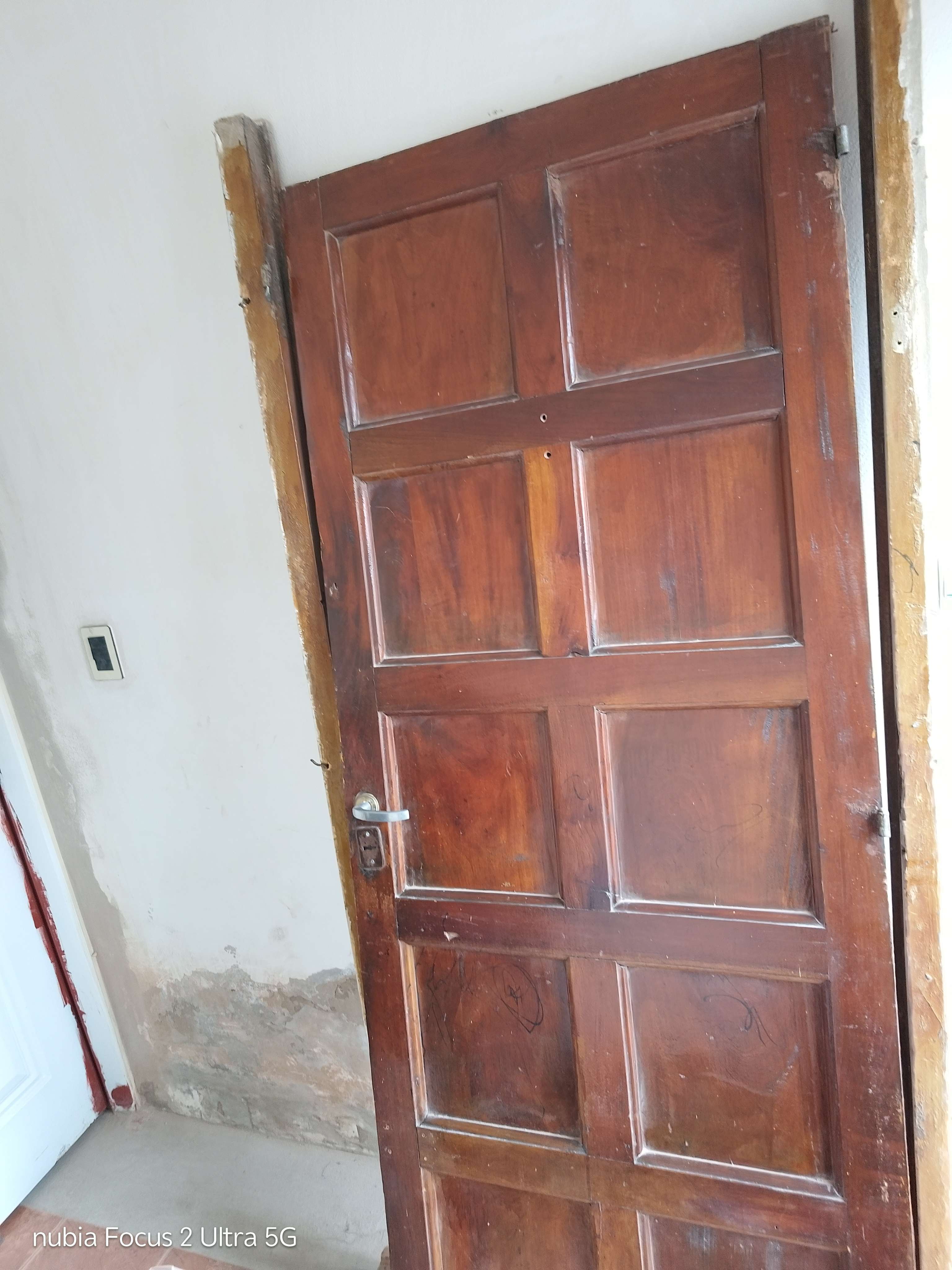 Puerta de madera 