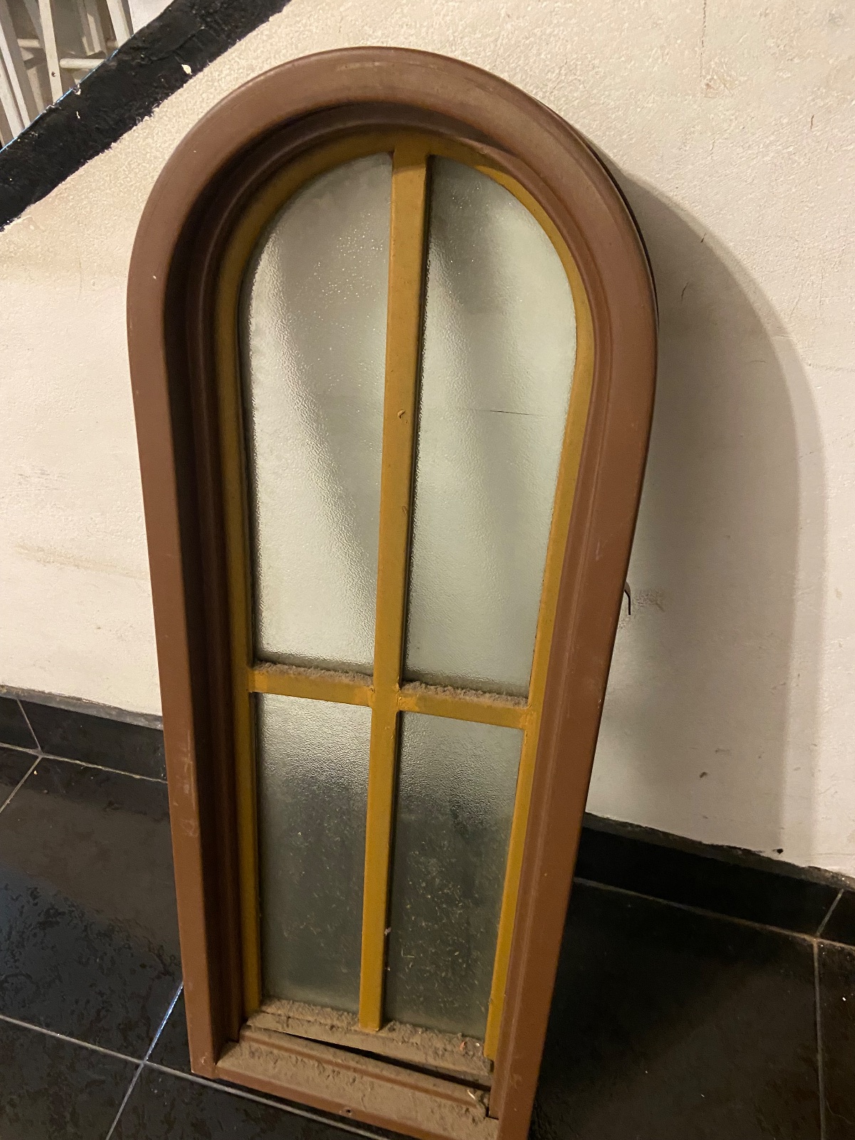 Ventanas antiguas en excelentes condiciones! Sin picaduras de óxido y con vidrios originales.