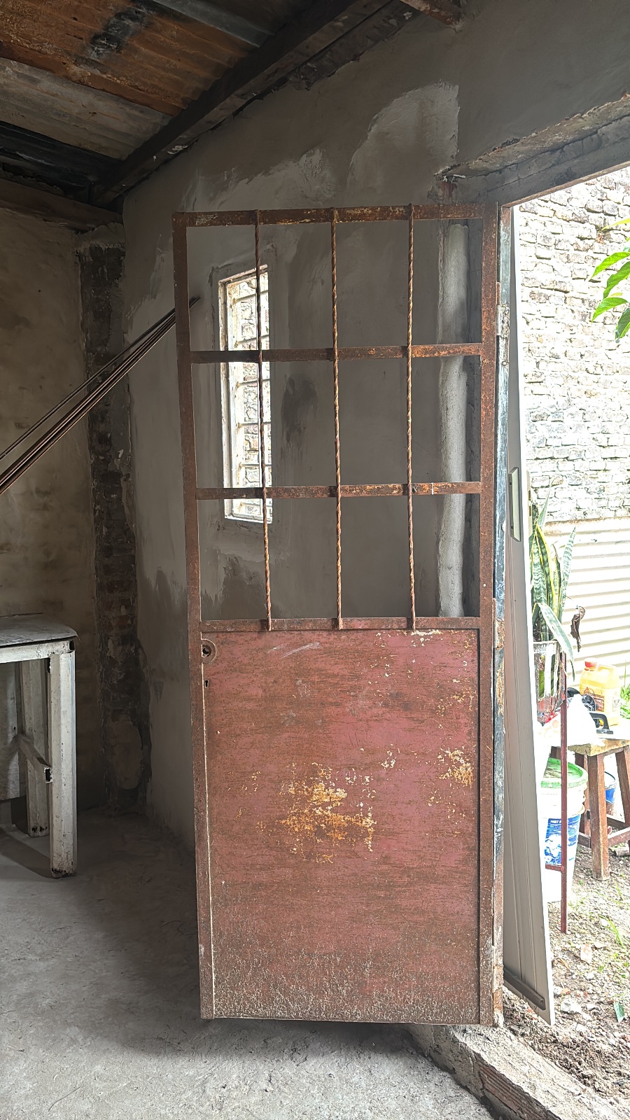 Puertas chapas y placas lote 25