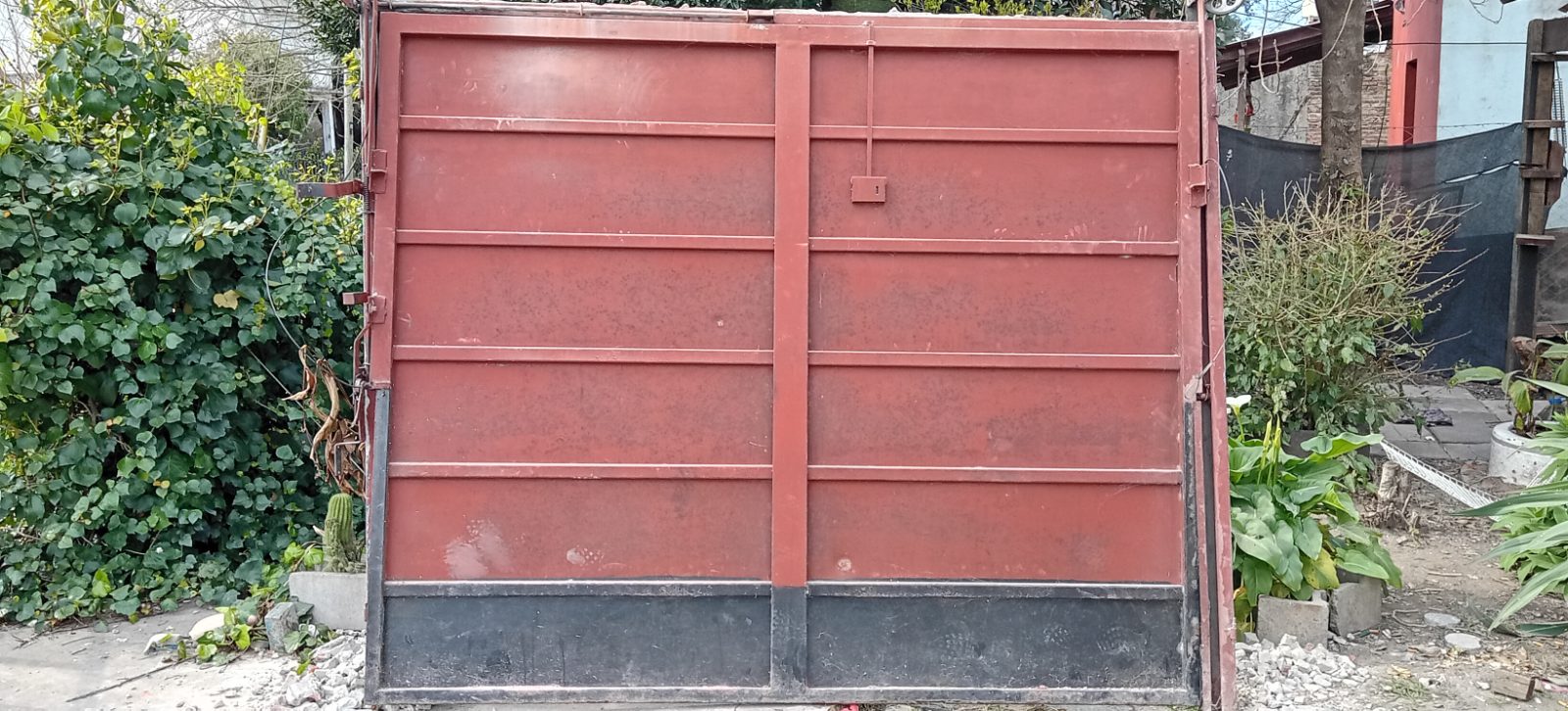 250 x 205