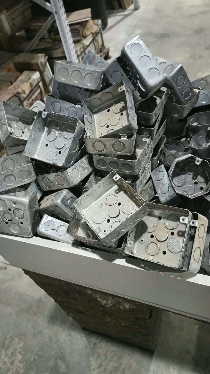 cakas de luz de 10x10 embutir