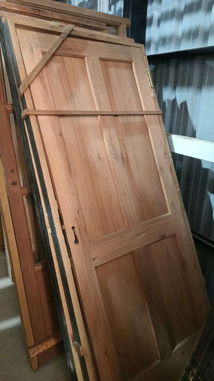 puerta de madera maciza 80x200