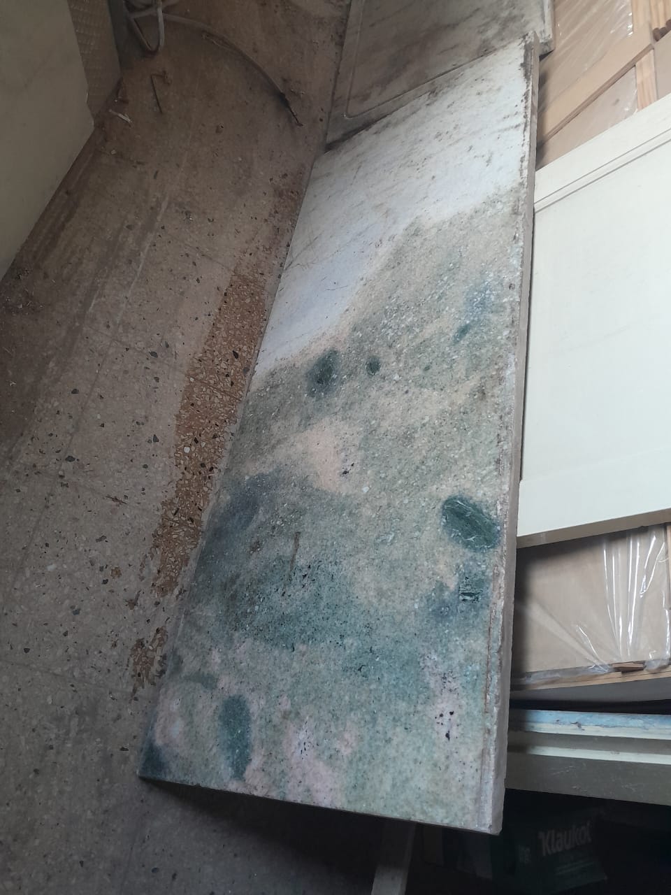 Mesada marmol 160x60 con bacha y  ciega